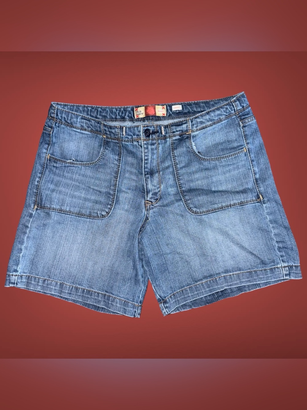 Vintage Y2K 2007 Old Navy Mid-Rise Denim Patch Pocket Shorts / Jorts (Size 12)